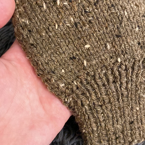 Adult Knit mittens -medium size - Picture 2 of 6